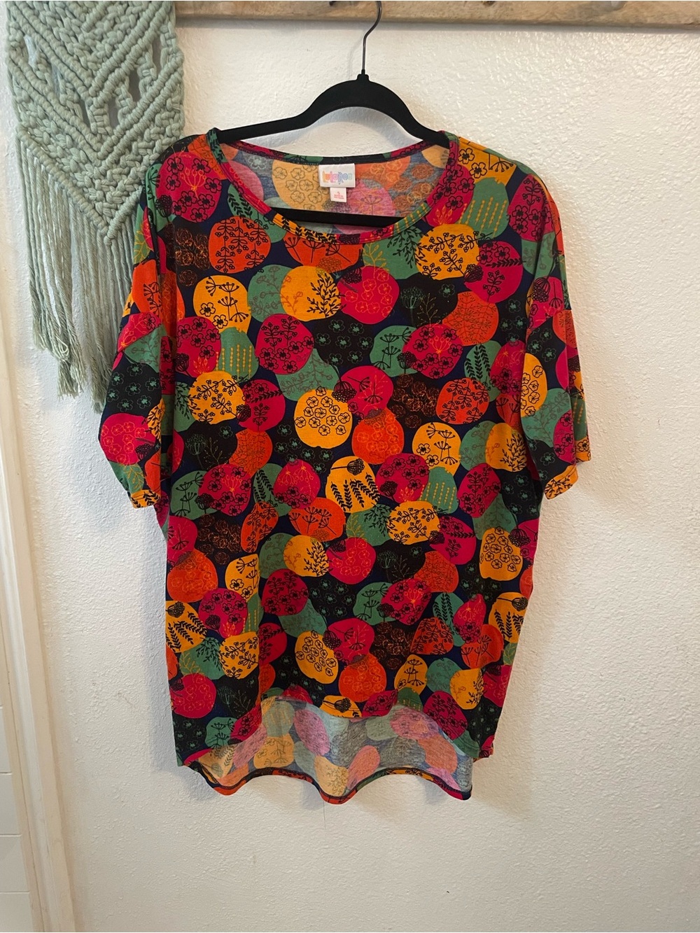LuLaRoe Short Sleeve Tee in Red, Orange, Green, Pink, Black